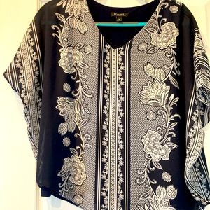 Bandana print short sleeve blouse